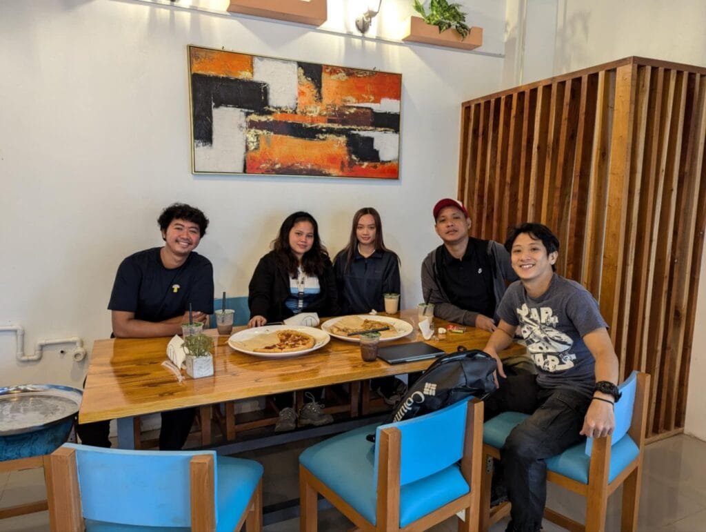 Meeting with Architect Robinson at Queued Pizzeria – JMG 2 messenger creation e57dc9b1 7ba7 499c 9bf1 66ba73b767bf8256931364371405969